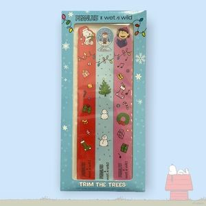 Peanuts x Wet n Wild “Trim The Trees” 3 Piece Nail File Set Snoopy Christmas
